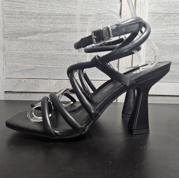 BP Nordstrom Ashlyn Square Toe Strappy Sandal In Black Size - Picture 9 of 11